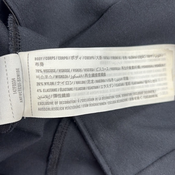 Abercrombie & Fitch Ponte High Rise Pull-On Slit Trouser Pant Black Medium - Picture 8 of 8